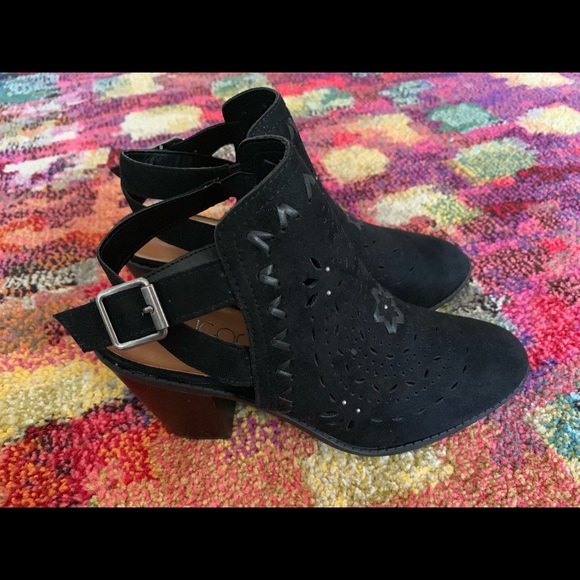 Sugar Shoes - ‼️24 HR BLOWOUT‼️NEW W/O TAGS🖤Sugar Suede Shoes